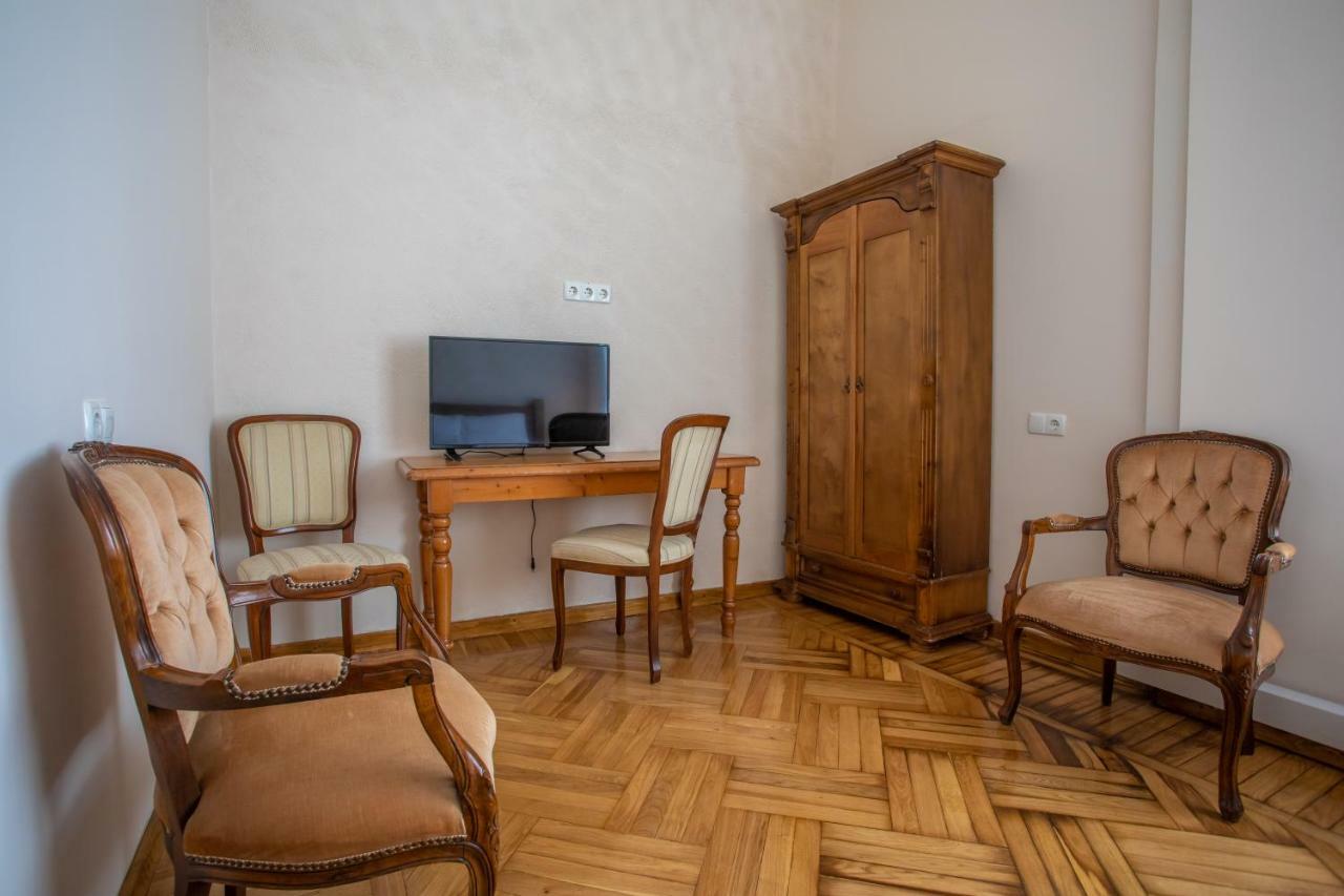 Hotel Veneto 쿠타이시 외부 사진